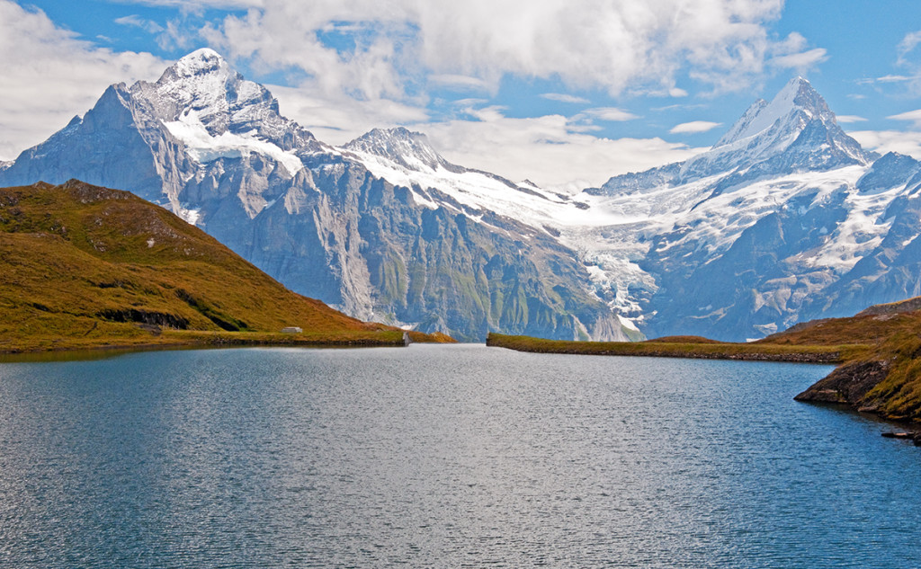 Lake and Swiss Alps