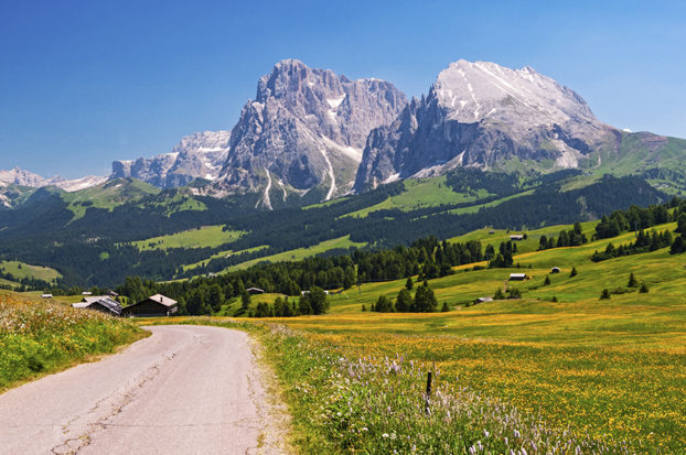 hiking in Alpe di Siusi