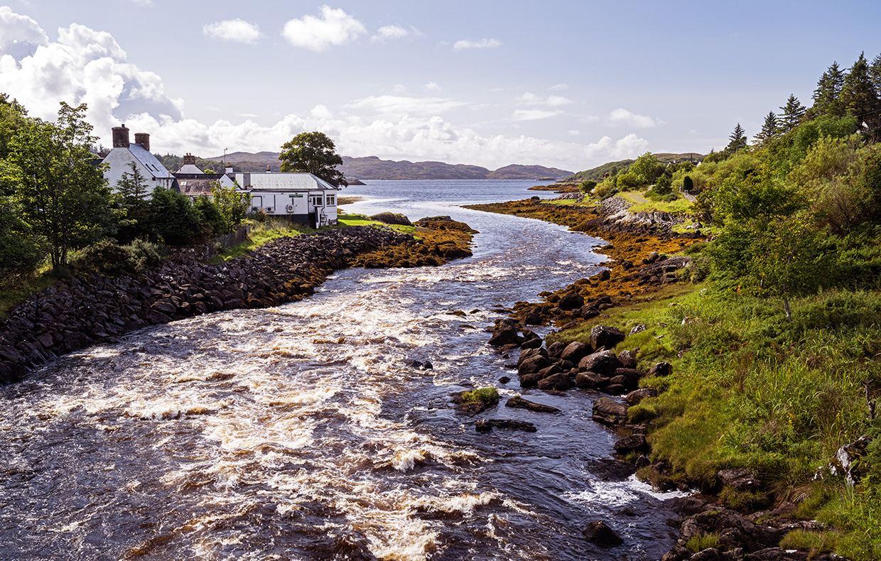 Why You Need to Visit the Amazing Lochinver Scotland • Wander Your Way