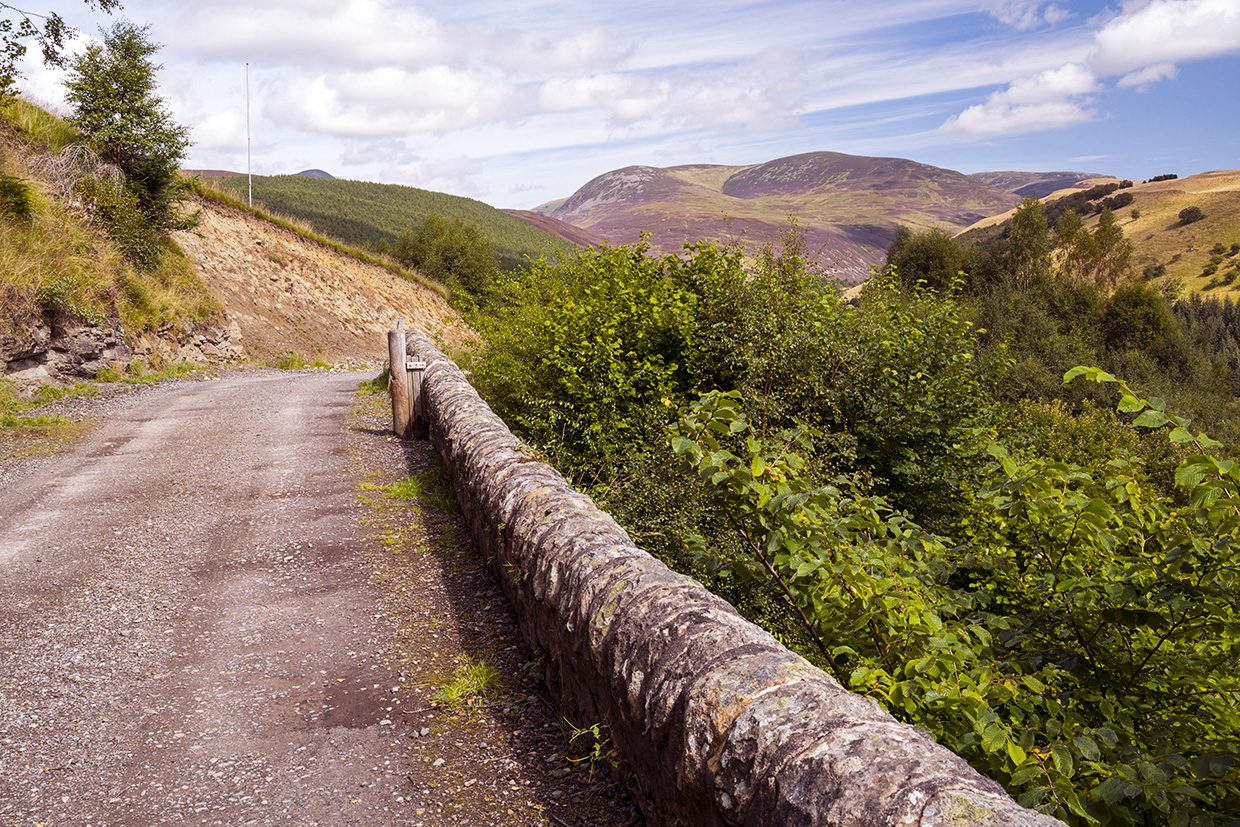 Walking into Glen Tilt