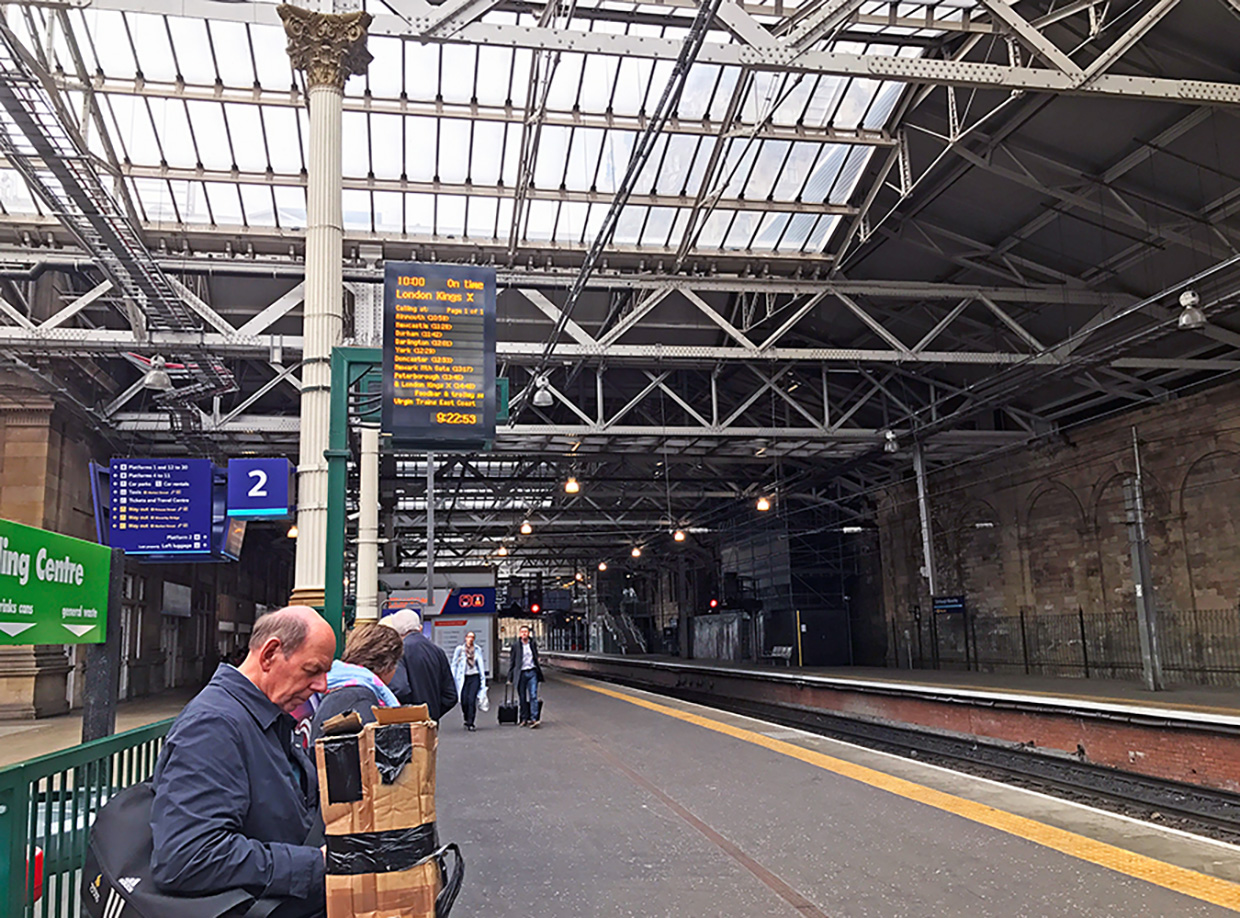 Edinburgh Train Station how to travel sustainably in Europe