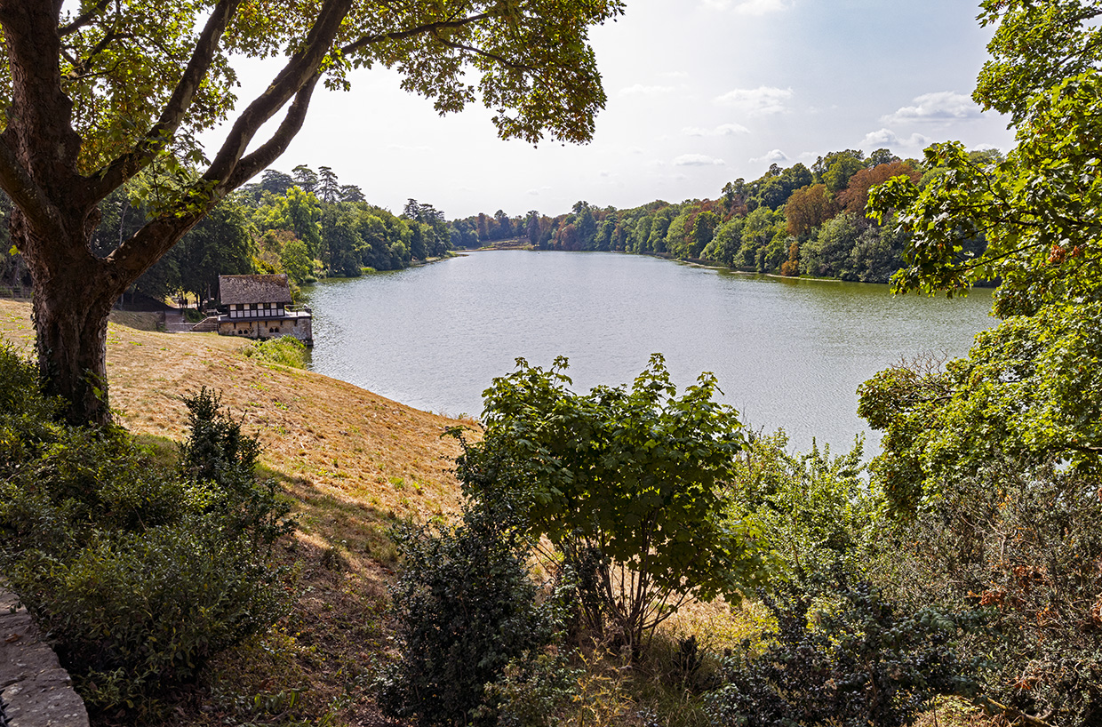 Blenheim Palace grounds