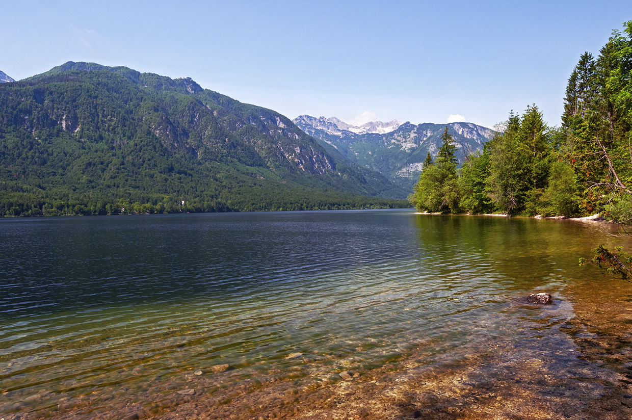 Lake Bohinj and Julian Alps, Slovenia Lake Bohinj, Slovenia
